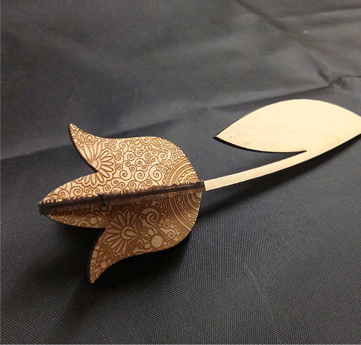 Gravírozott fa tulipán - névre gravírozva